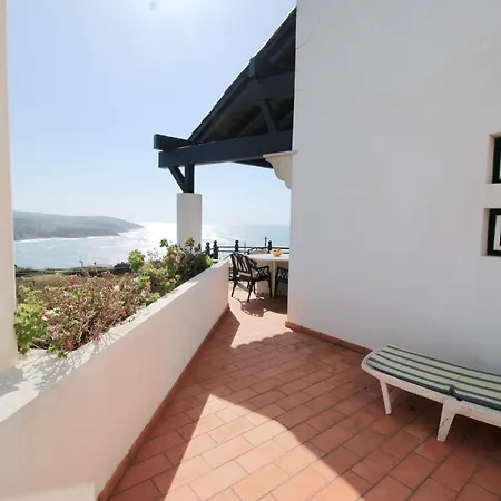 Daire Port - Sea View 4 Bedroom In With 3 Pools São Martinho do Porto