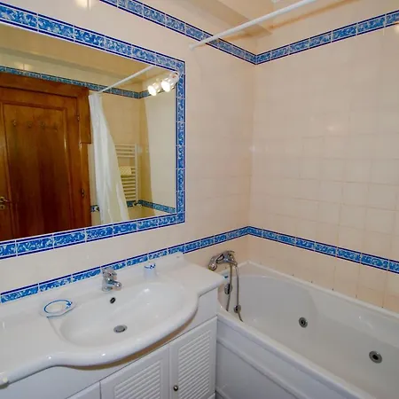 Port - Sea View 4 Bedroom In With 3 Pools * São Martinho do Porto